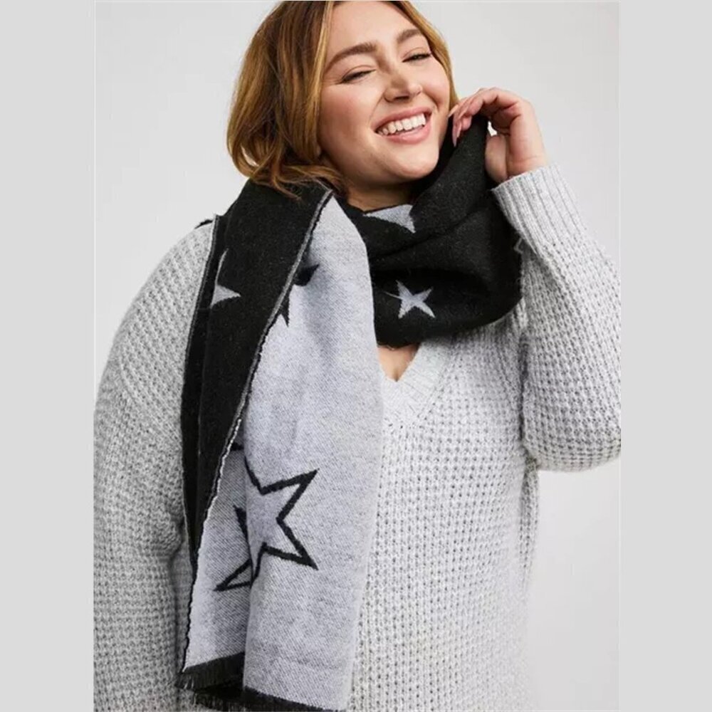 Torrid - Star Scarf in Black & Grey, Reversible​​​​​​